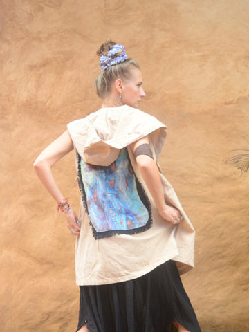 Hooded jacket with tribal print