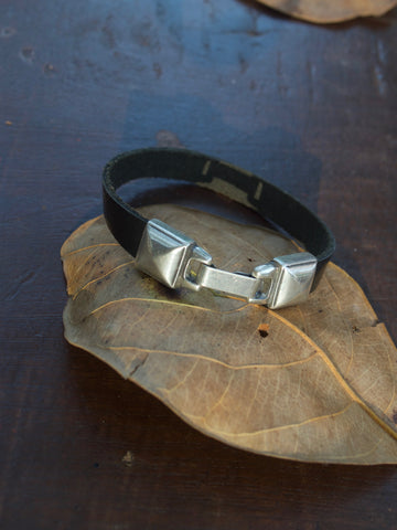 Hand made leather silver stud bracelet