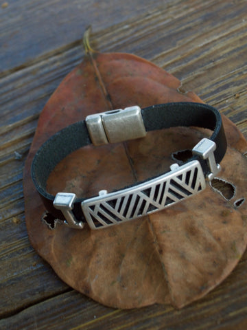 Hand made leather silver bracelet